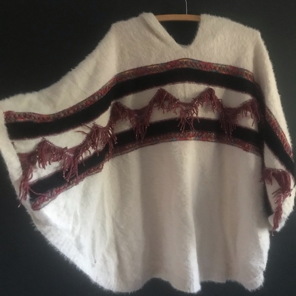 Shawl pullover with hood - Picture 2 of 9